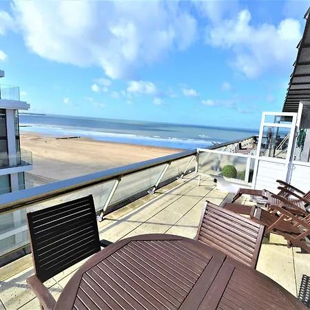Near Sailing Club With Sea Views Apartamento Knokke-Heist