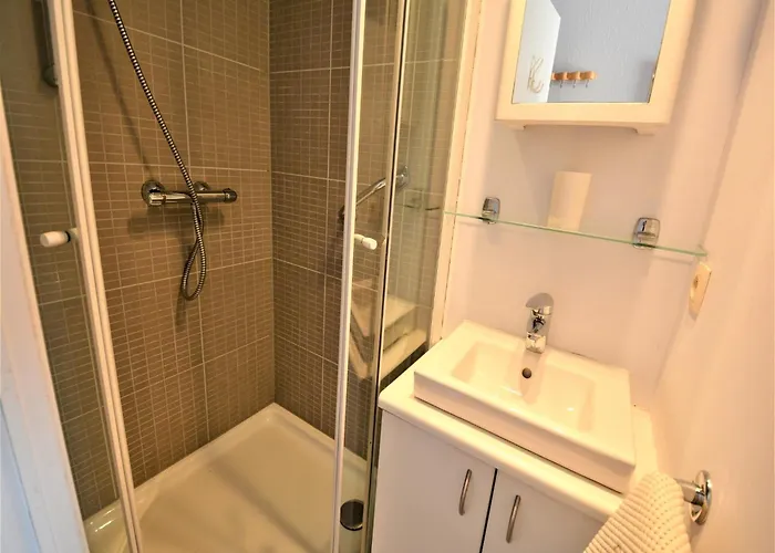 Near Sailing Club With Sea Views Apartment