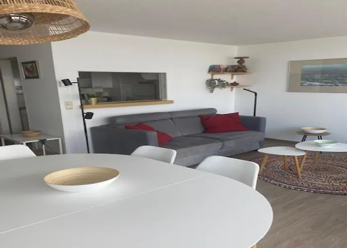 Apartment Near Sailing Club With Sea Views