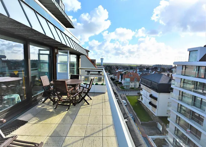 Near Sailing Club With Sea Views Apartment *